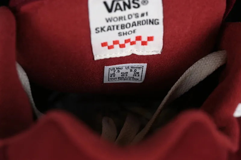 All categories Vans Vans series Vans Mid Vans China Vans Rowley XLT series Vans official shock-absorbing and wear-resistant retro skateboard shoes VN000E217YO